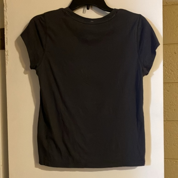 S Universal Thread graphic T-shirt - Picture 4 of 4